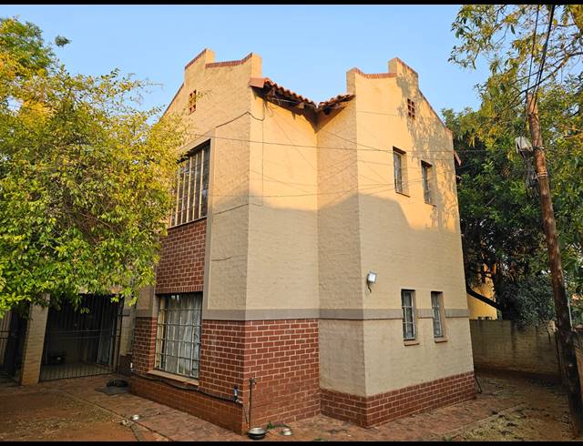3 BEDROOM APARTMENT FOR SALE IN SAFARI GARDENS